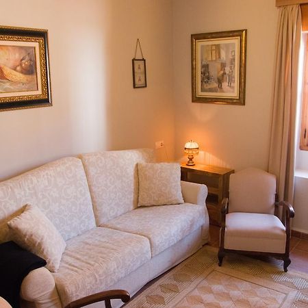 Casa Rural Meliton Povedilla Bilik gambar