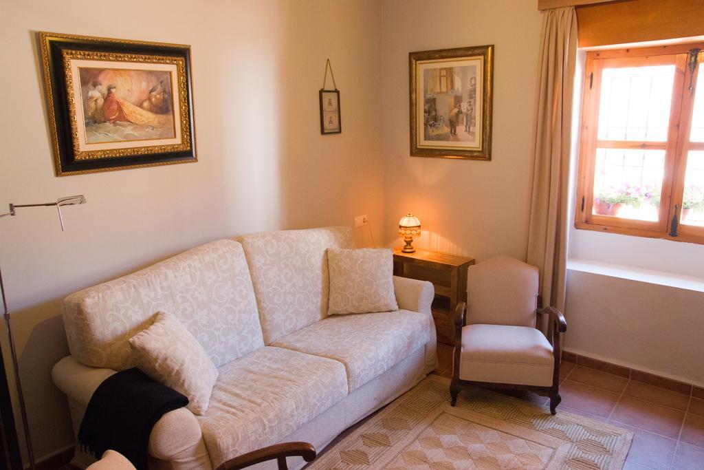 Casa Rural Meliton Povedilla Bilik gambar